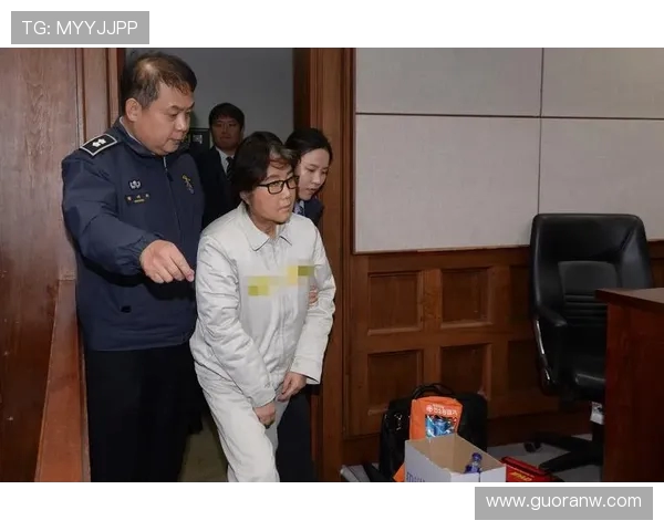 西媒曝埃尔切中场阿瓜多被指骚扰女性本人发声坚决否认指控